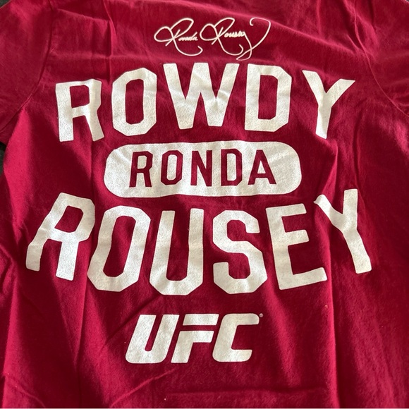 UFC Rowdy Ronda Rousey V-neck Tee Small - Picture 3 of 4
